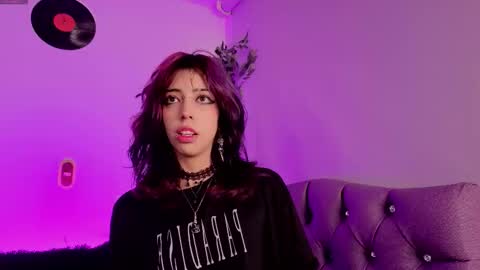   online show from 10, 1, 2026