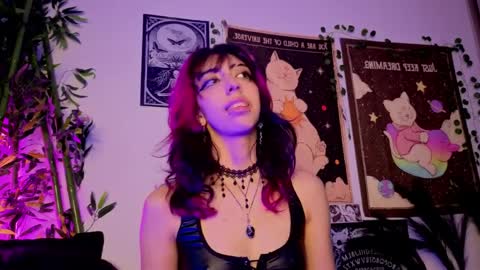   online show from 4, 4, 2026