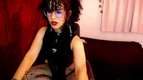 Nyxxei online show from 5, 2, 2026