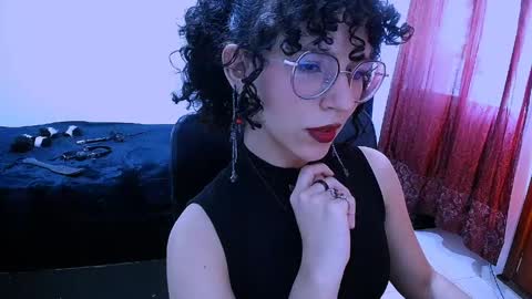 Nyxxei online show from 6, 4, 2026