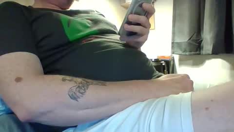 obedient9402 online show from 23, 11, 2025