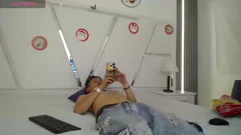 Snapshot of oblivionlove chatting on 7, 1, 2026 oblivionlove online show from 7, 1, 2026