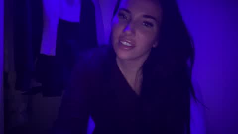 Snapshot of oceanxalara22_xo chatting on 29, 10, 2025 A L A R A  online show from 29, 10, 2025