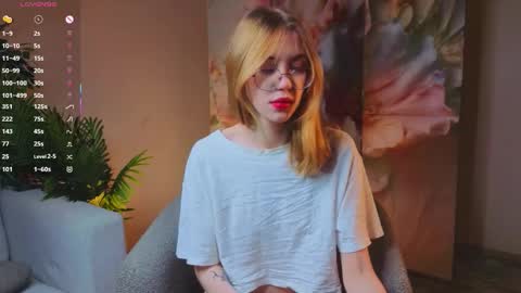 Lynna online show from 22, 12, 2025