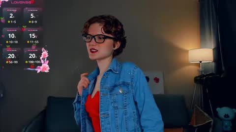 Snapshot of odettechurchwell chatting on 9, 9, 2025 Eli online show from 9, 9, 2025