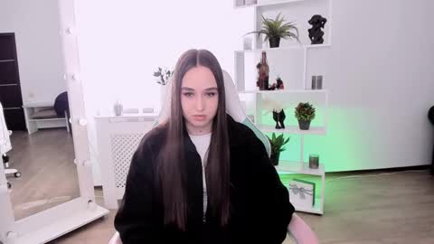 Nikki online show from 16, 4, 2026