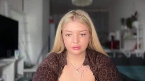 Snapshot of odriolsen chatting on 1, 5, 2026 Odri online show from 1, 5, 2026