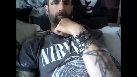 Snapshot of oedipe666 chatting on 27, 5, 2026 oedipe666cam online show from 27, 5, 2026