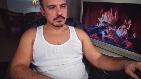 Snapshot of officeman7 chatting on 28, 12, 2024 officeman7 online show from 28, 12, 2024