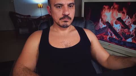 Snapshot of officeman7 chatting on 24, 1, 2025 officeman7 online show from 24, 1, 2025