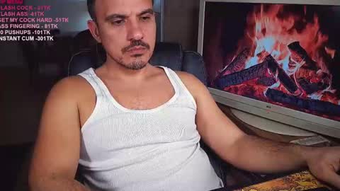 Snapshot of officeman7 chatting on 5, 3, 2025 officeman7 online show from 5, 3, 2025