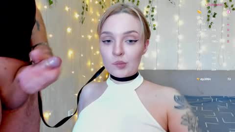 Emma  Alex online show from 10, 4, 2026