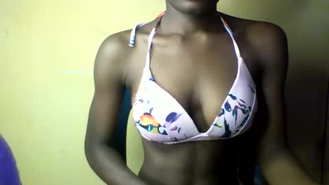 Snapshot of oh_sexyphilo chatting on 12, 10, 2025 philo bby online show from 12, 10, 2025