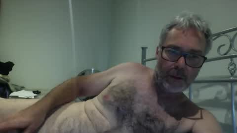 Snapshot of oiledcouple1 chatting on 27, 10, 2025 oiledcouple1 online show from 27, 10, 2025