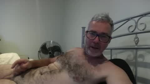 Snapshot of oiledcouple1 chatting on 16, 11, 2025 oiledcouple1 online show from 16, 11, 2025