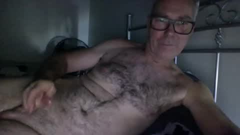 Snapshot of oiledcouple1 chatting on 21, 11, 2025 oiledcouple1 online show from 21, 11, 2025