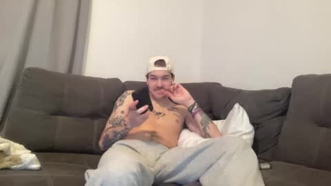 Snapshot of oitnb12345 chatting on 2, 1, 2025 oitnb12345 online show from 2, 1, 2025