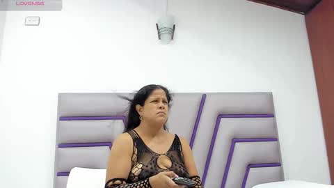 Olaia  online show from 20, 2, 2026