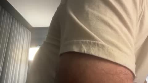 olderyeterotic online show from 5, 4, 2026