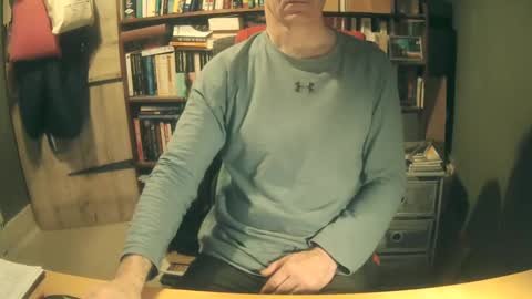 Snapshot of oldhairybastard chatting on 1, 1, 2025 oldhairybastard online show from 1, 1, 2025