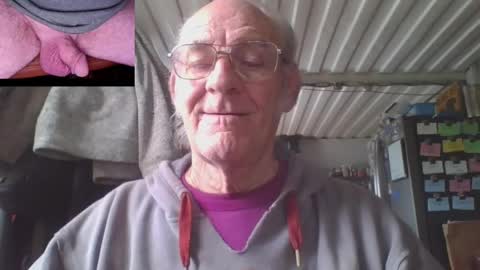 Snapshot of oldman1154565 chatting on 6, 6, 2026 oldman1154565 online show from 6, 6, 2026
