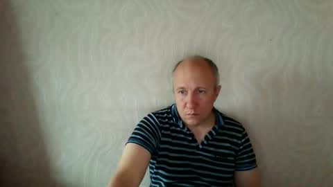 Snapshot of oleg365 chatting on 14, 10, 2025 figaro online show from 14, 10, 2025