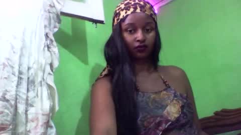 olinah610 online show from 12, 10, 2025