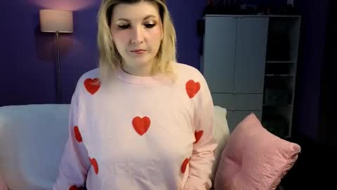 Snapshot of olisunny5 chatting on 18, 2, 2026 OliSunny Olivia online show from 18, 2, 2026