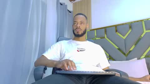 Oliver online show from 19, 4, 2026