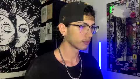 Snapshot of oliver_fast_ chatting on 8, 1, 2026 Oliver fast online show from 8, 1, 2026