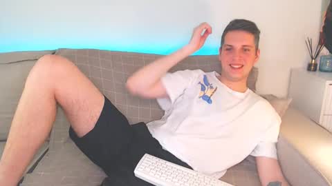 Oliver online show from 8, 2, 2025