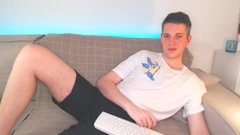 Oliver online show from 8, 3, 2025