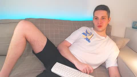 Oliver online show from 9, 3, 2025