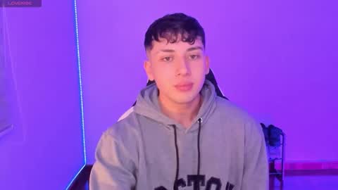 oliveeer online show from 8, 3, 2026