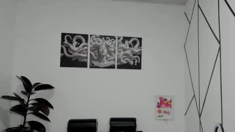 Snapshot of oliver_mr_ chatting on 10, 11, 2025 oliver mr online show from 10, 11, 2025