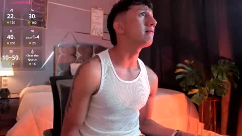 Snapshot of oliver_mr_ chatting on 18, 11, 2025 oliver mr online show from 18, 11, 2025