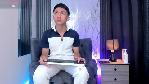 Snapshot of oliver_mr_ chatting on 7, 1, 2026 oliver mr online show from 7, 1, 2026