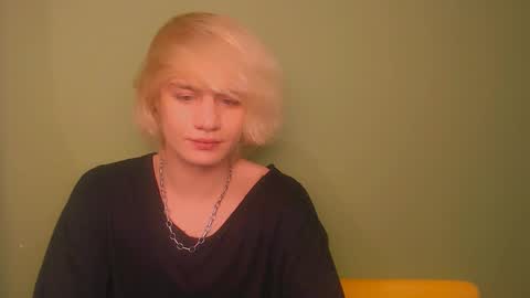 Snapshot of oliver_sweet_ chatting on 30, 12, 2024 Oliver online show from 30, 12, 2024