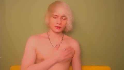 Snapshot of oliver_sweet_ chatting on 13, 2, 2025 Oliver online show from 13, 2, 2025