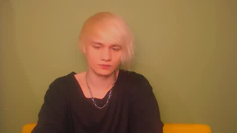Snapshot of oliver_sweet_ chatting on 18, 2, 2025 Oliver online show from 18, 2, 2025