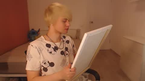 Snapshot of oliver_sweet_ chatting on 12, 9, 2025 Oliver online show from 12, 9, 2025