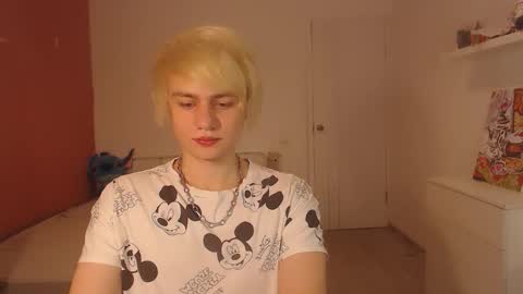 Snapshot of oliver_sweet_ chatting on 19, 9, 2025 Oliver online show from 19, 9, 2025