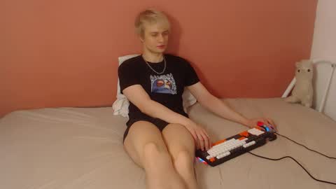 Oliver online show from 14, 4, 2026