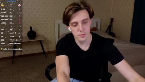 Snapshot of oliver_travis chatting on 10, 12, 2024 Oliver Evans online show from 10, 12, 2024