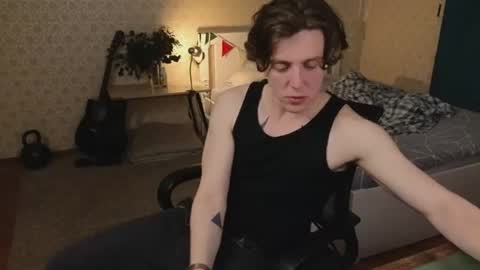 Snapshot of oliver_travis chatting on 18, 6, 2026 Oliver Evans online show from 18, 6, 2026