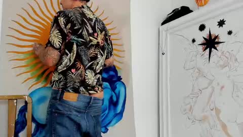 Snapshot of oliver_usher chatting on 14, 1, 2025 Mr Blue Sky online show from 14, 1, 2025