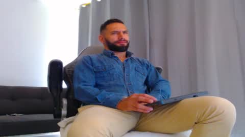 oliver online show from 5, 11, 2025