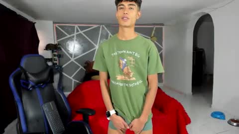 Snapshot of oliverhot2005 chatting on 31, 1, 2025 oliverhot2005 online show from 31, 1, 2025