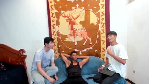 Snapshot of oliverhot2005 chatting on 9, 2, 2025 oliverhot2005 online show from 9, 2, 2025