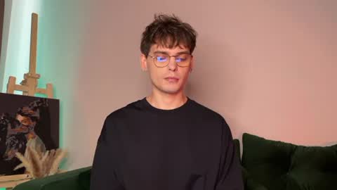 oliverlawrence online show from 10, 7, 2026